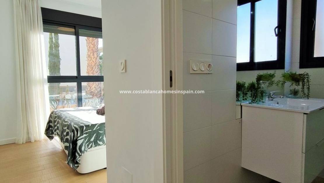 Resale - Apartment - Orihuela Costa - La Zenia