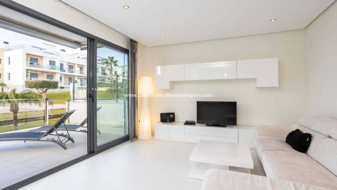 Resale - Apartment - Orihuela Costa - Punta Prima
