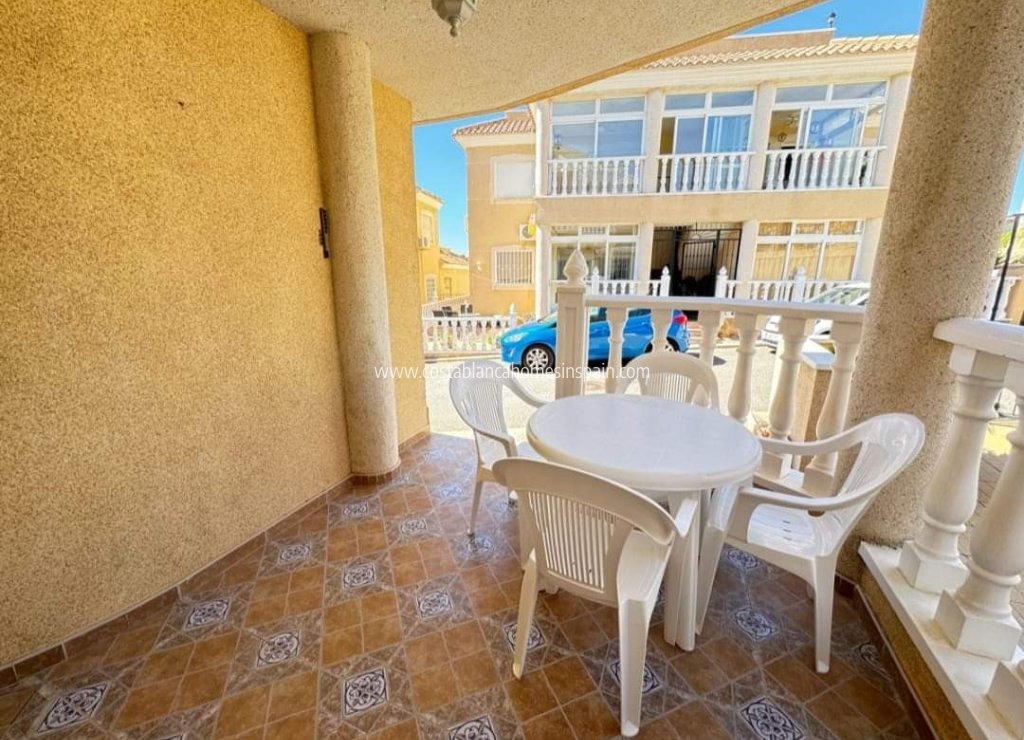 Resale - Apartment - Orihuela Costa - Villamartin