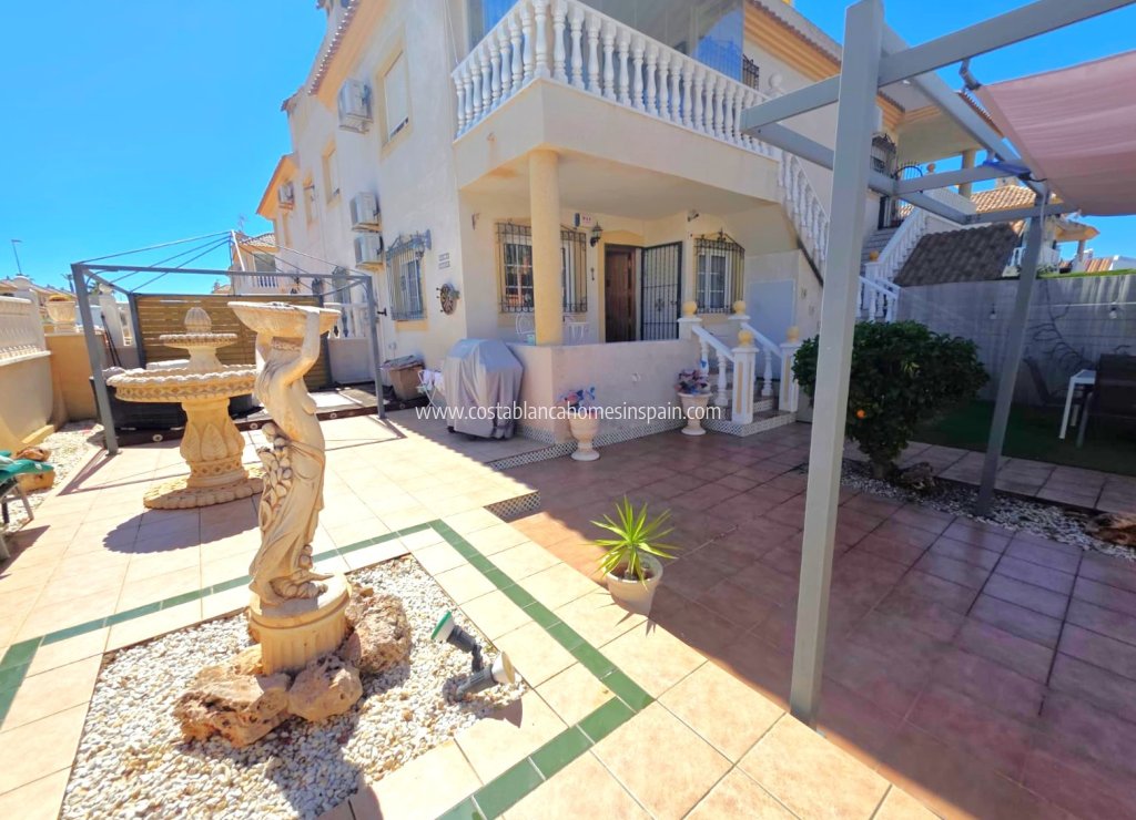 Resale - Apartment - Orihuela Costa - Villamartin