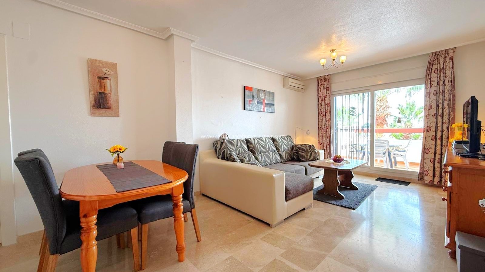 Resale - Apartment - Orihuela Costa - Villamartin