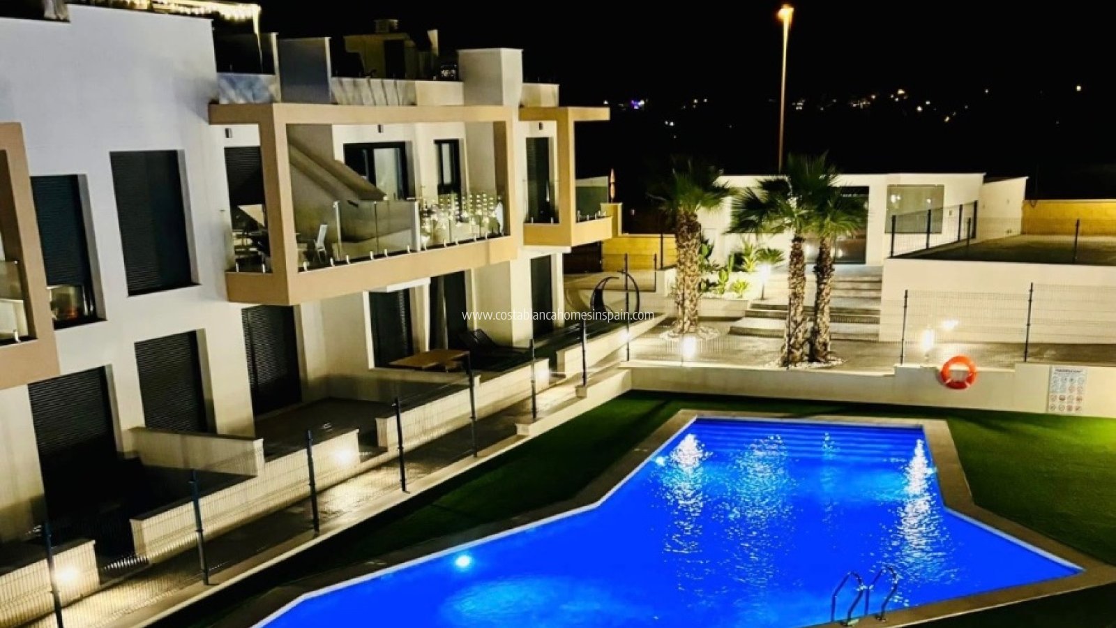 Resale - Apartment - Orihuela Costa - Villamartin