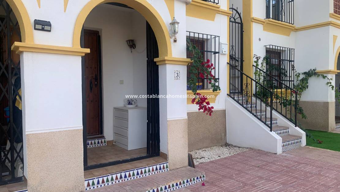 Resale - Apartment - Orihuela - Villamartin