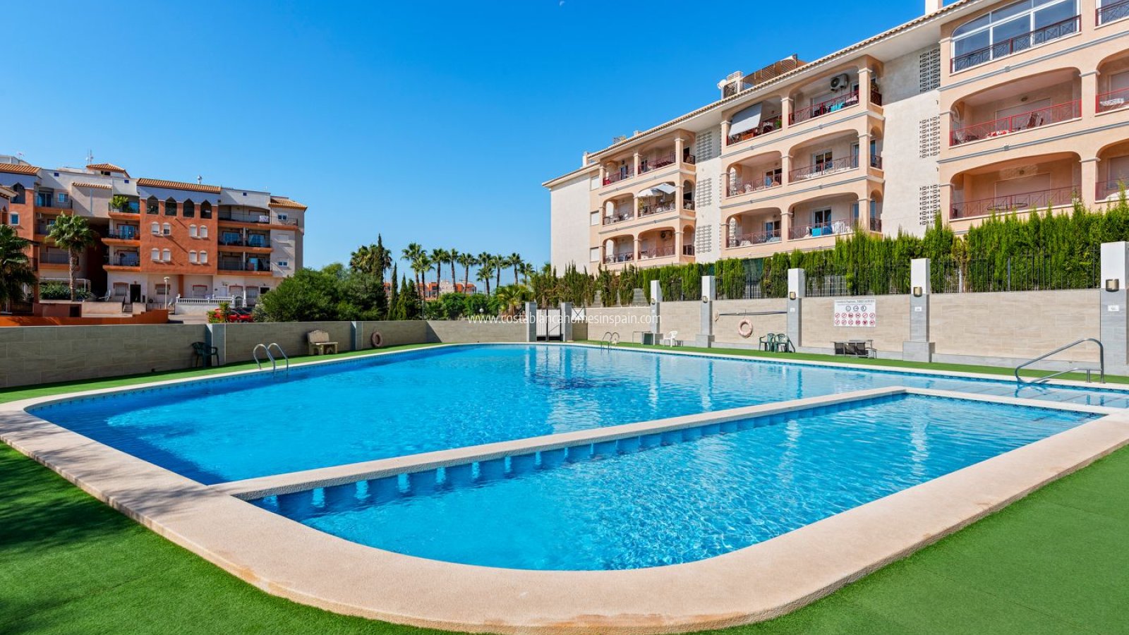 Resale - Apartment - Playa Flamenca - Costa Blanca South