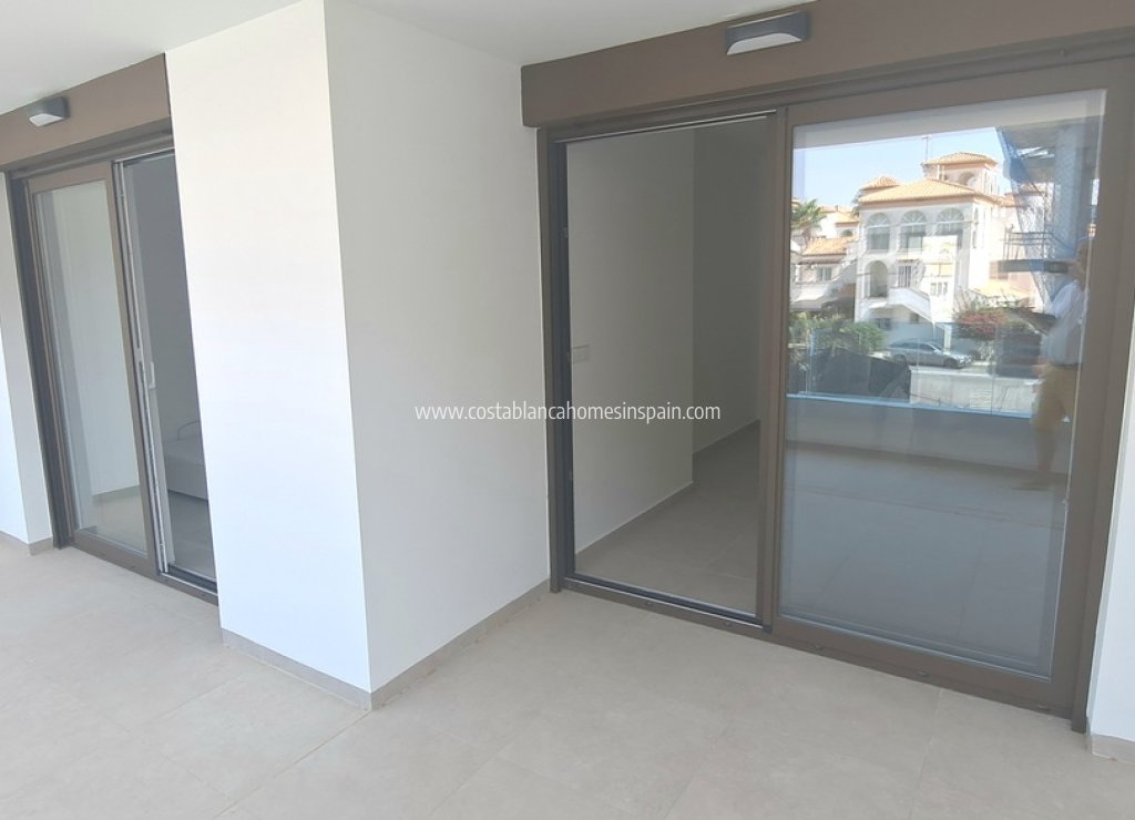 Resale - Apartment - Playa Flamenca - Costa Blanca