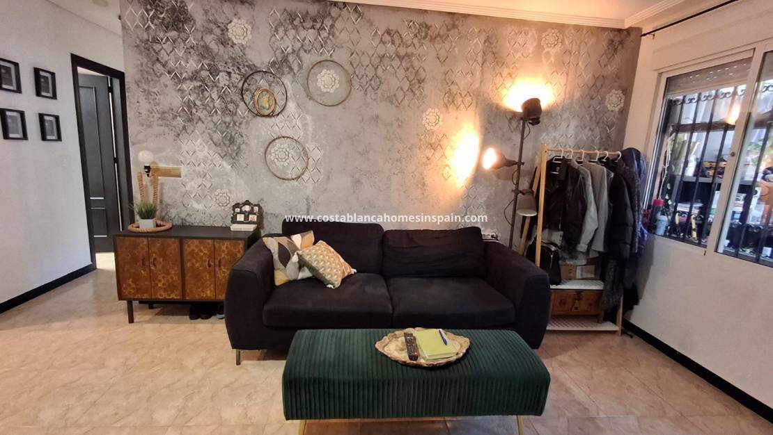 Resale - Apartment - Playa Flamenca - Costa Blanca