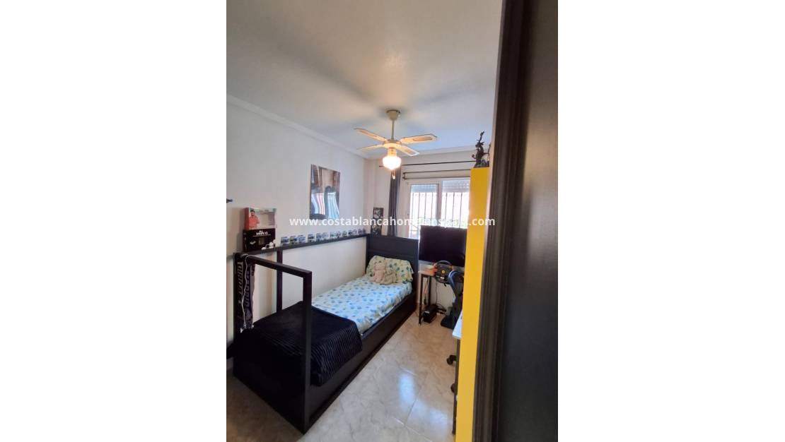 Resale - Apartment - Playa Flamenca - Costa Blanca