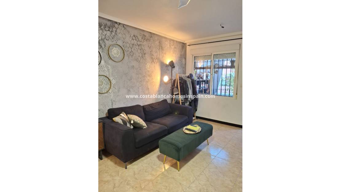 Resale - Apartment - Playa Flamenca - Costa Blanca