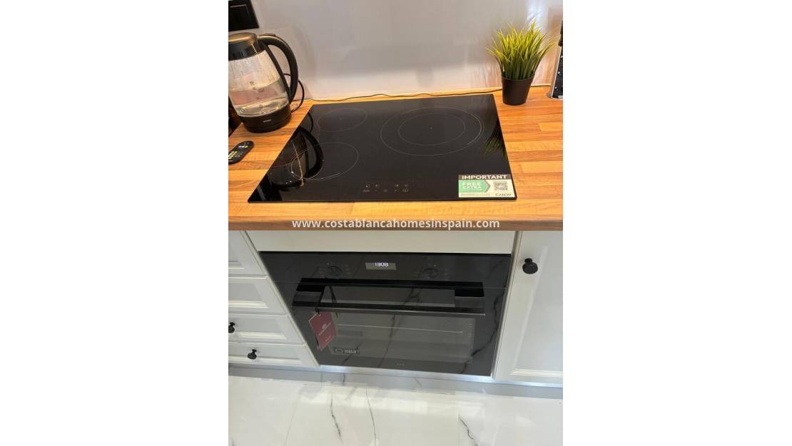 Resale - Apartment - Playa Flamenca - Costa Blanca