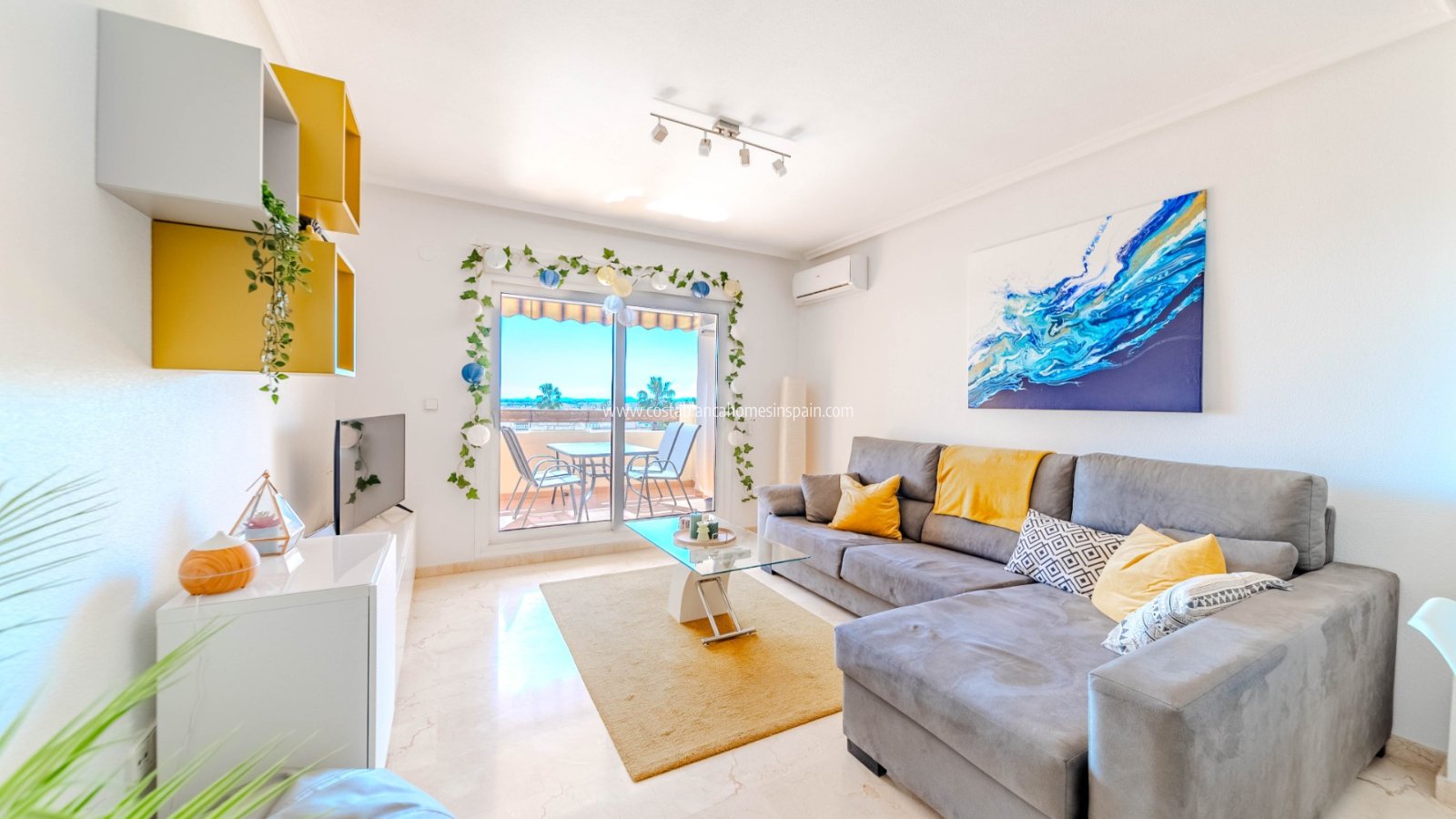 Resale - Apartment - Playa Flamenca - Orihuela Costa