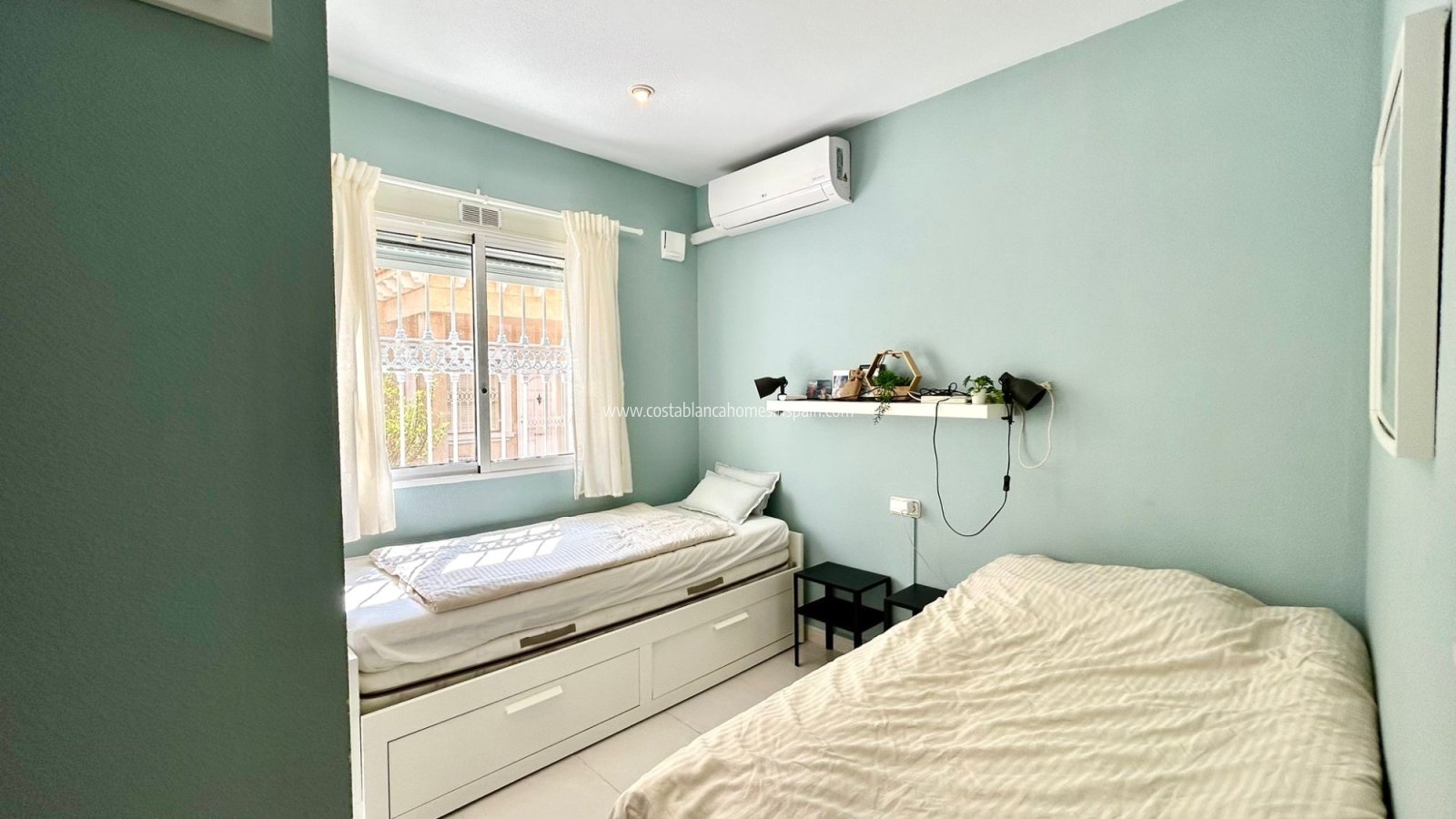 Resale - Apartment - Playa Flamenca - Orihuela Costa