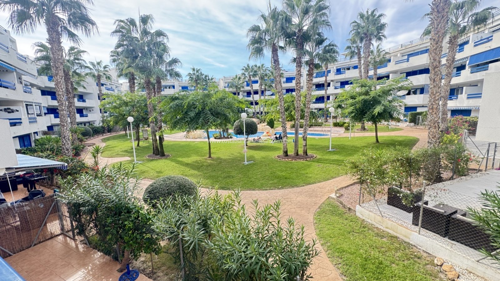 Resale - Apartment - Playa Flamenca - Orihuela Costa