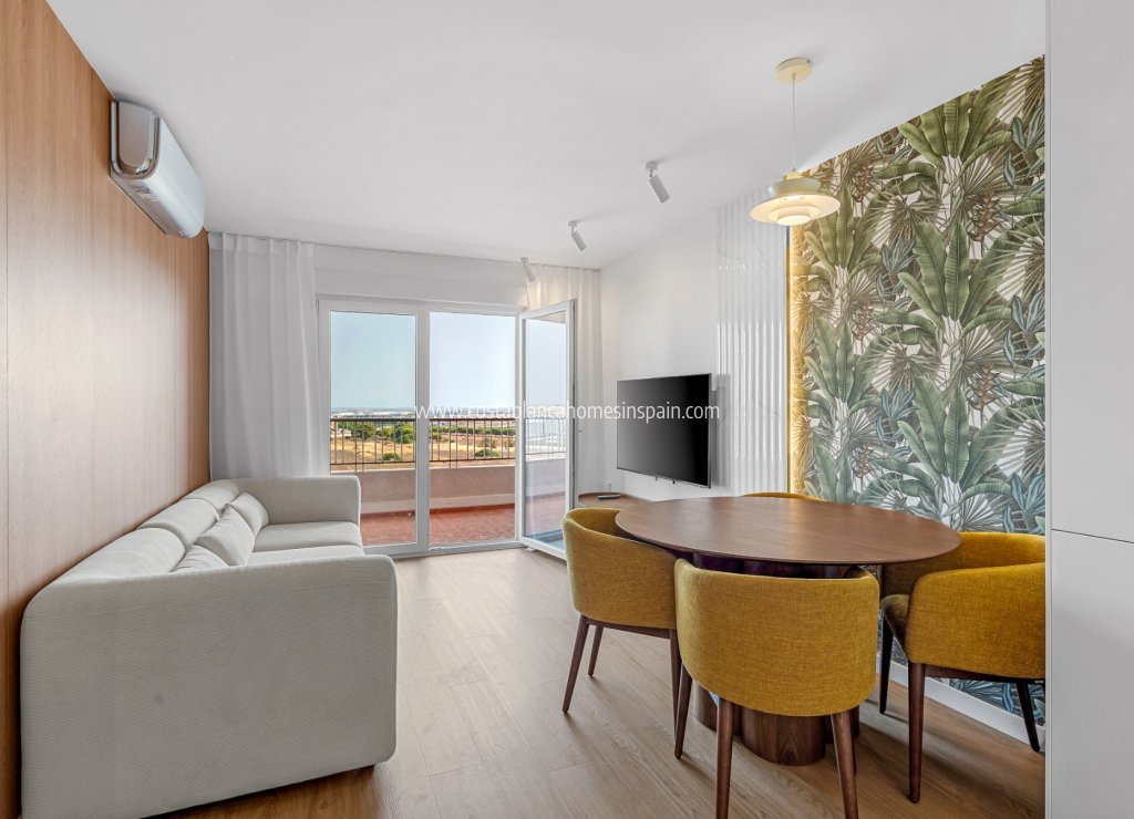 Resale - Apartment - Punta Prima