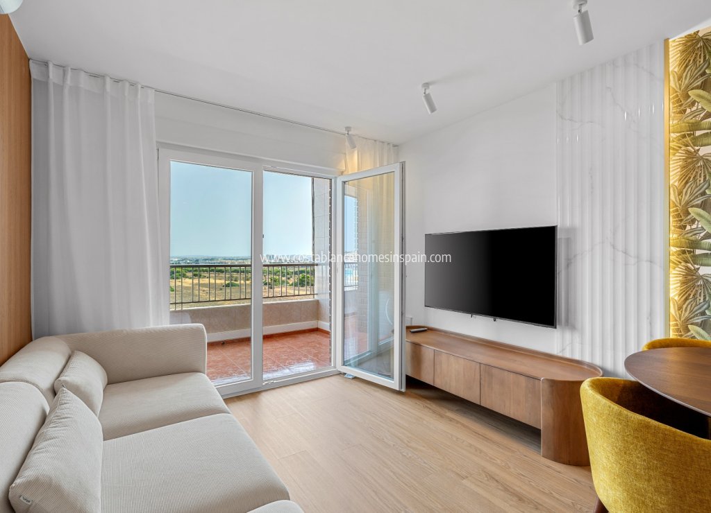 Resale - Apartment - Punta Prima