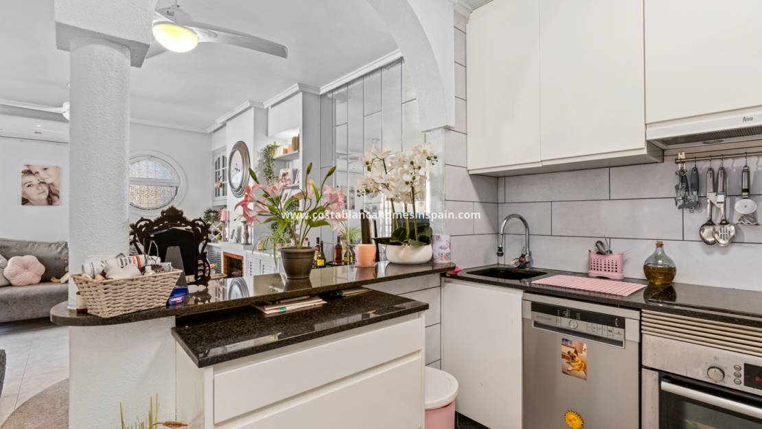 Resale - Apartment - Punta Prima