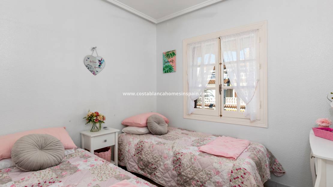 Resale - Apartment - Punta Prima