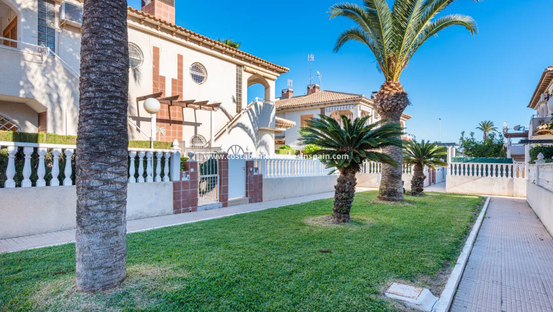 Resale - Apartment - Punta Prima