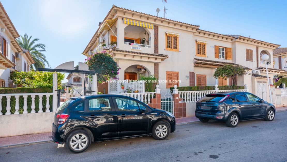 Resale - Apartment - Punta Prima