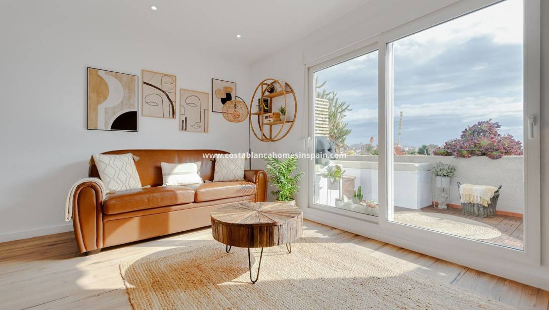 Resale - Apartment - Punta Prima