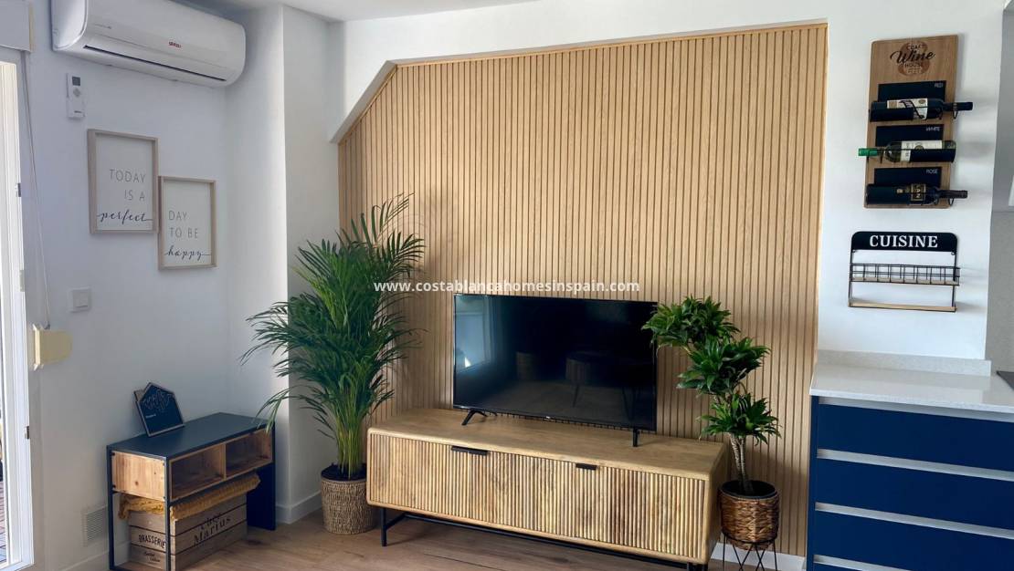 Resale - Apartment - Punta Prima