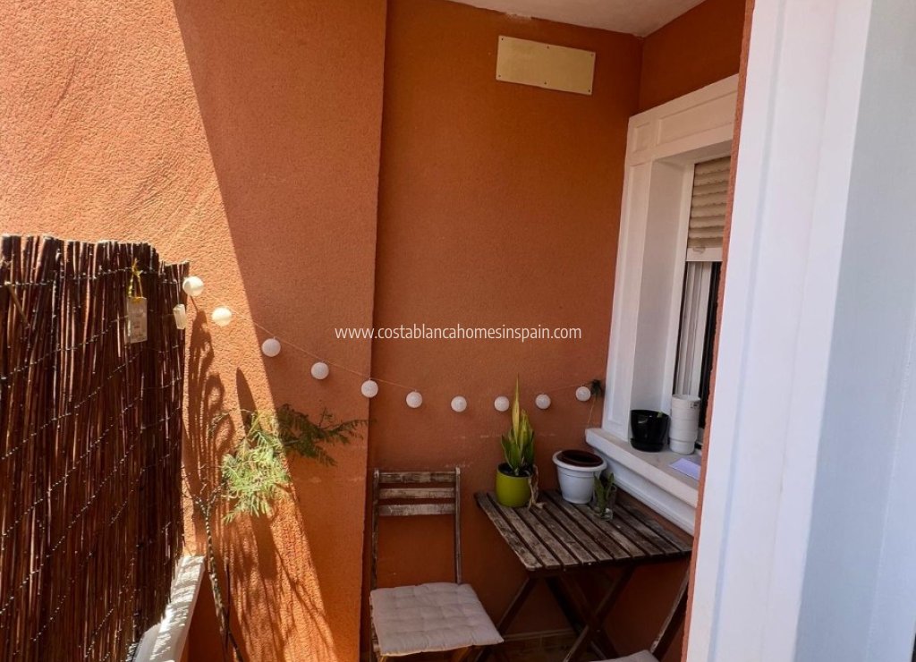 Resale - Apartment - San Miguel de Salinas - CENTRO URBANO