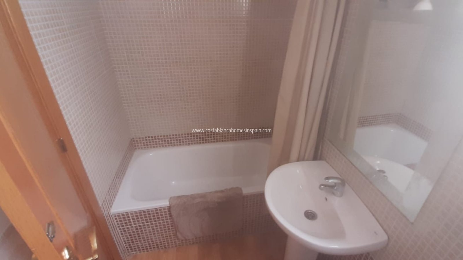 Resale - Apartment - San Miguel de Salinas - CENTRO URBANO
