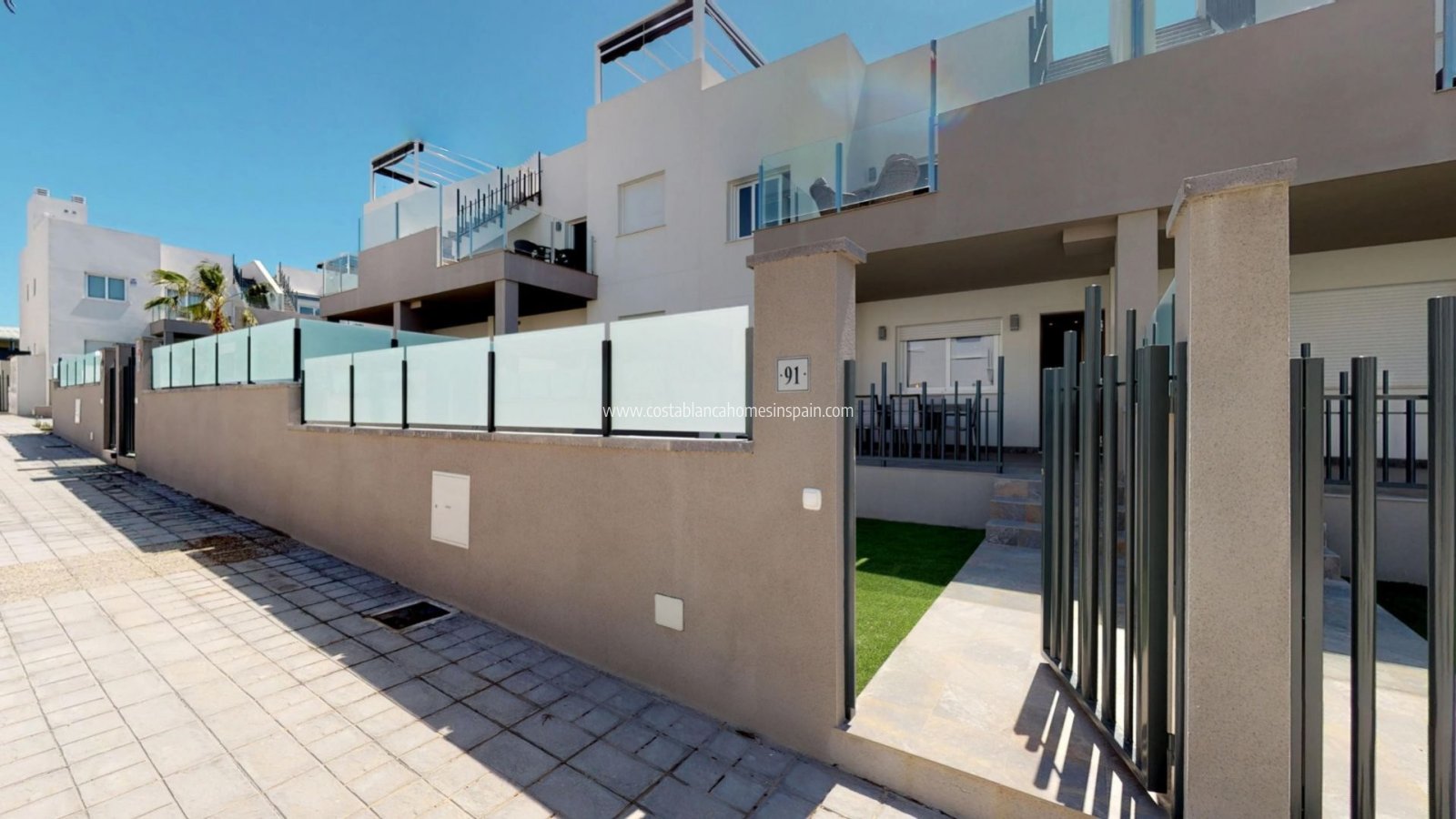 Resale - Apartment - Torrevieja - Aguas Nuevas