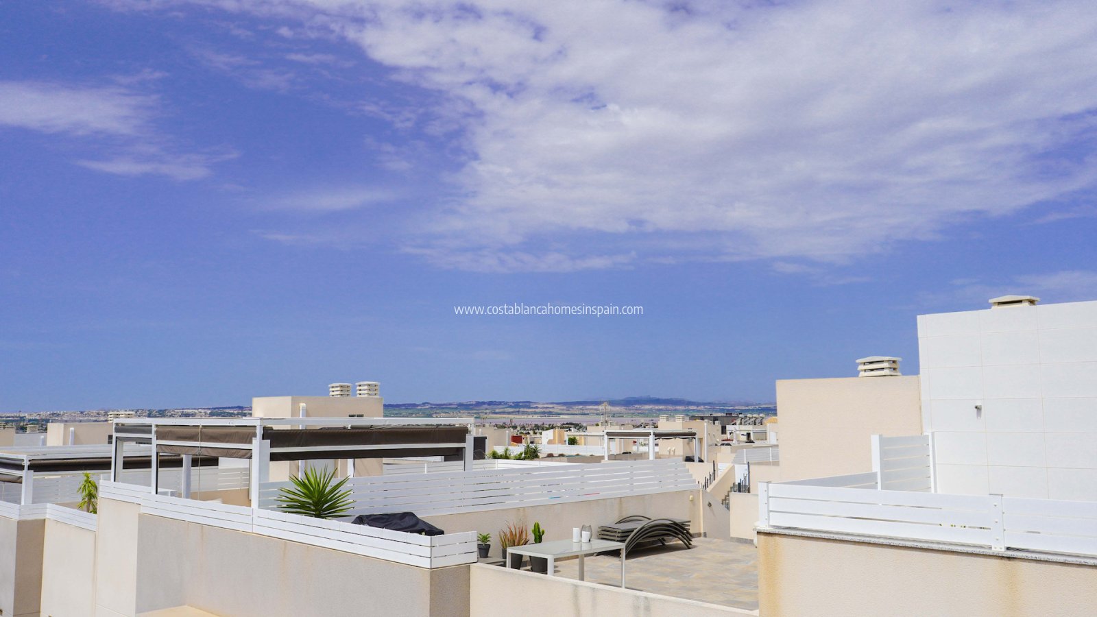 Resale - Apartment - Torrevieja - Aguas Nuevas
