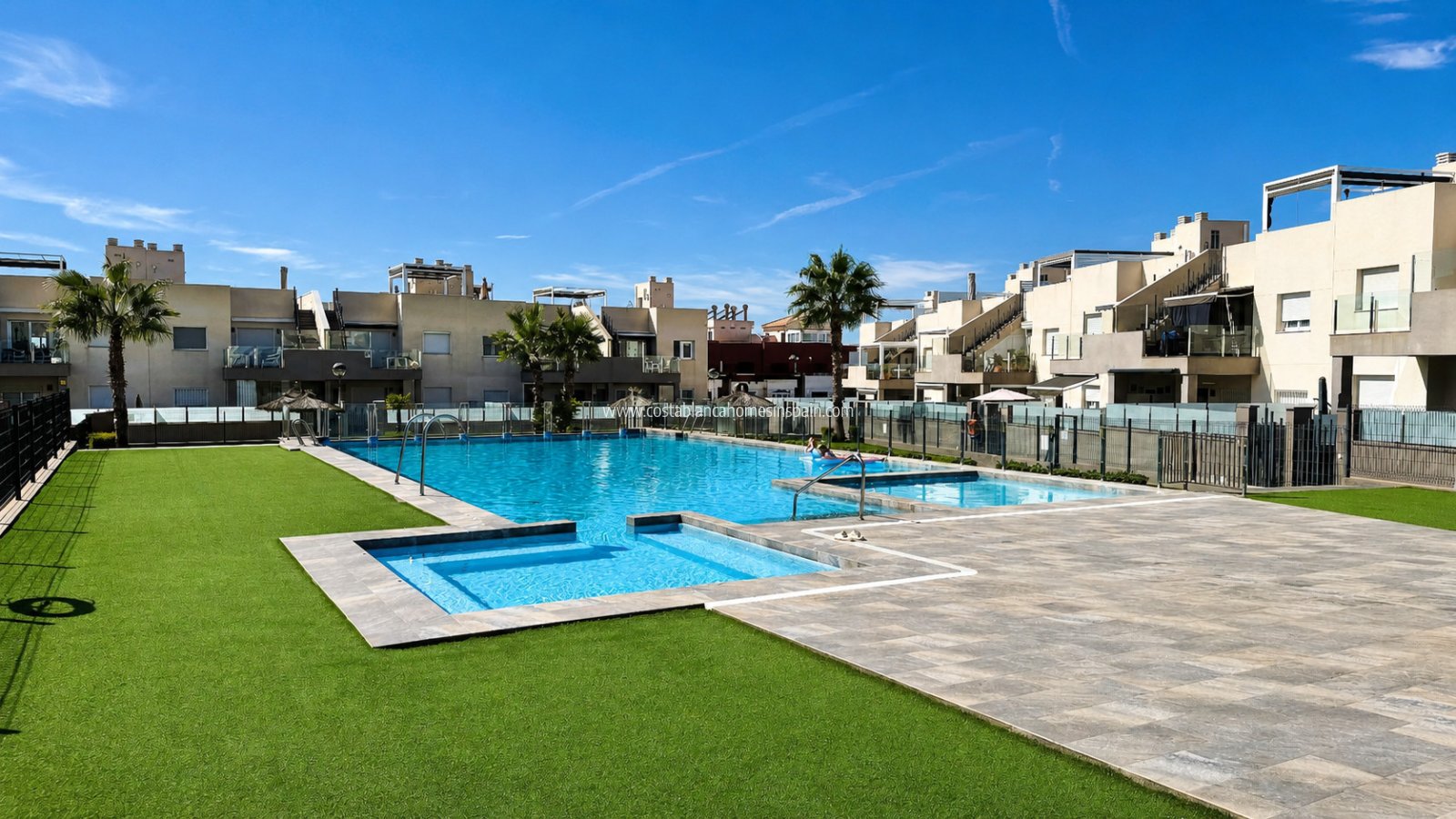 Resale - Apartment - Torrevieja - Aguas Nuevas