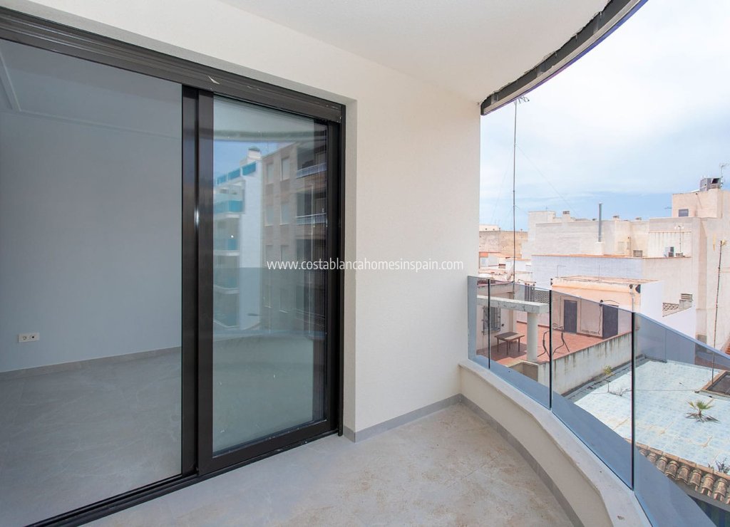 Resale - Apartment - Torrevieja - Beach