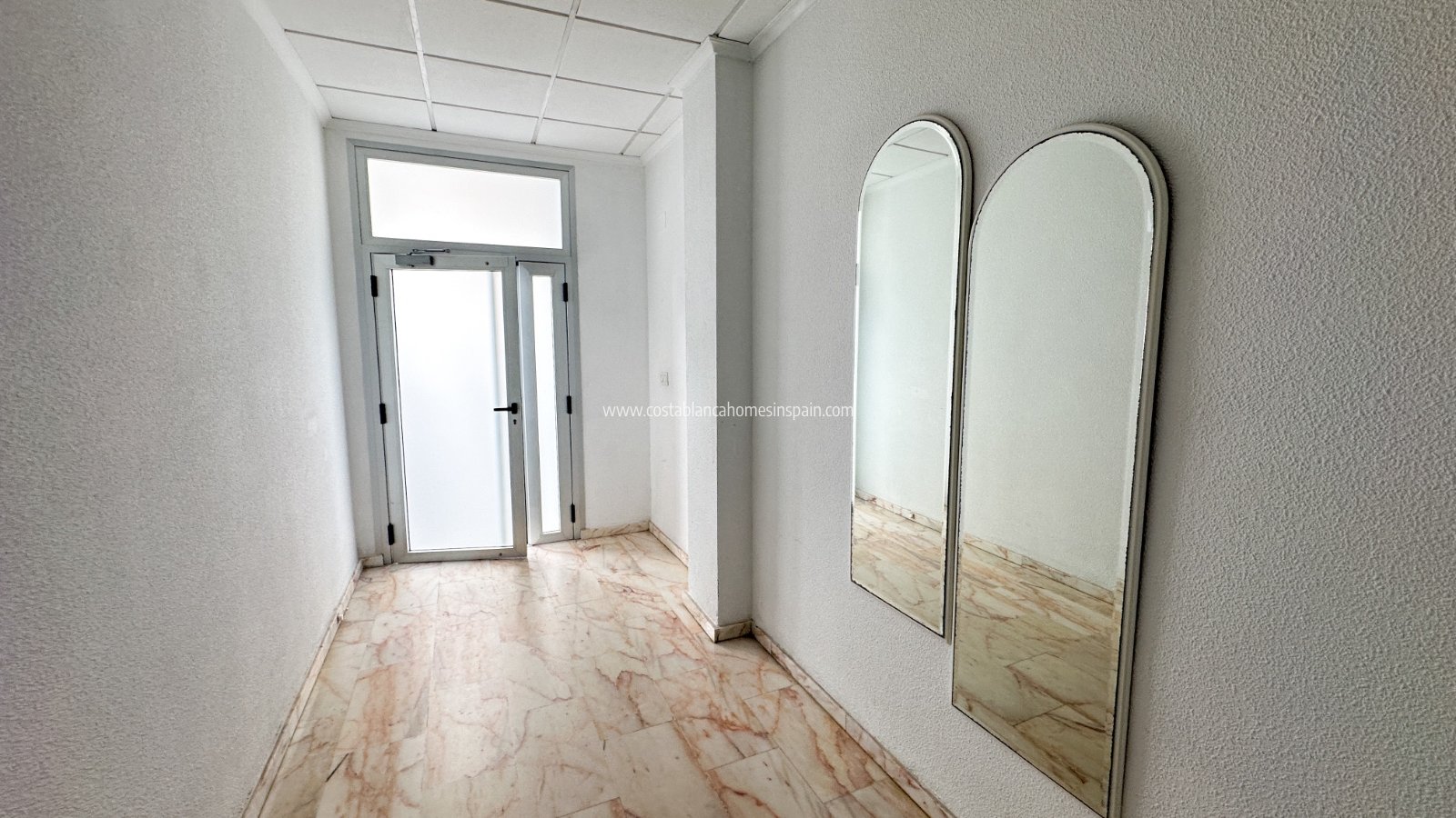 Resale - Apartment - Torrevieja - Centro