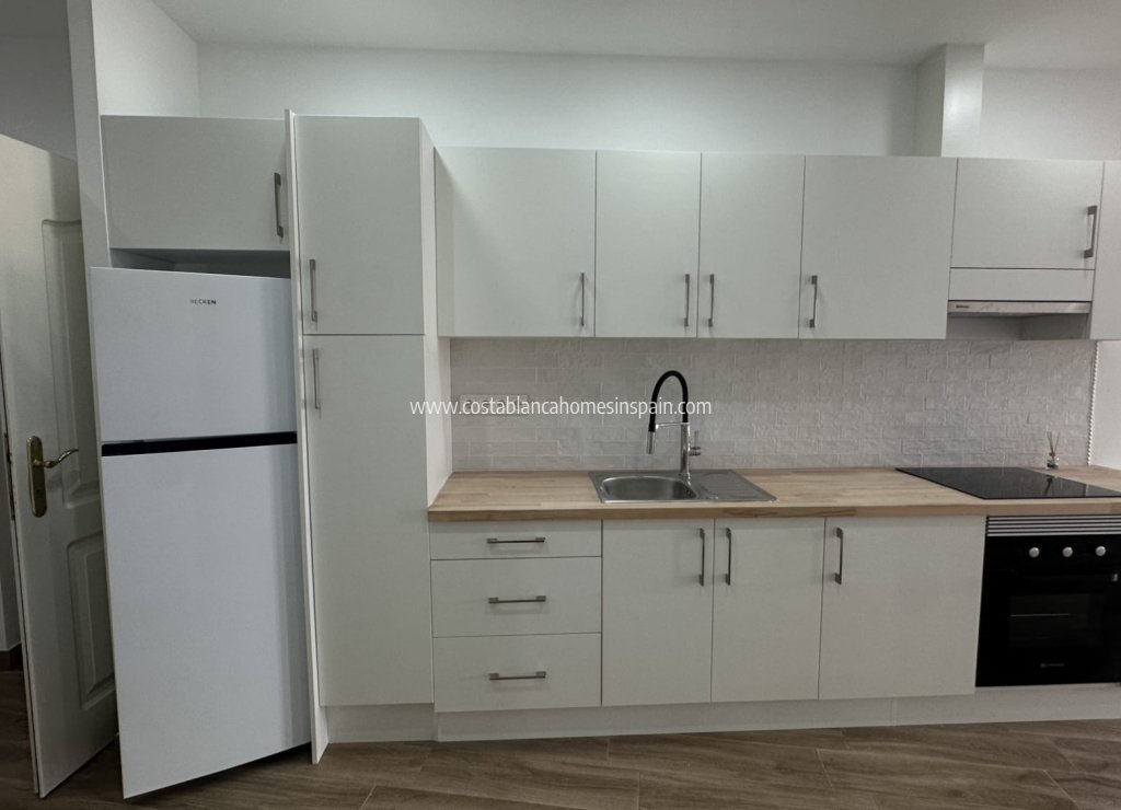 Resale - Apartment - Torrevieja - Centro