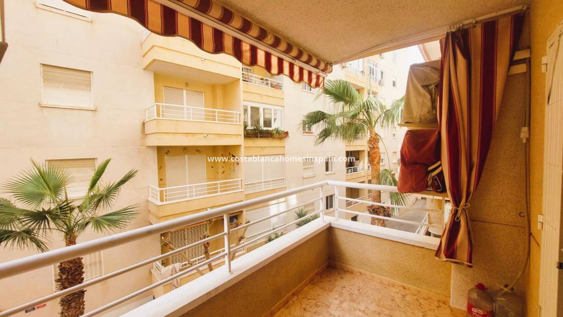 Resale - Apartment - Torrevieja - Centro