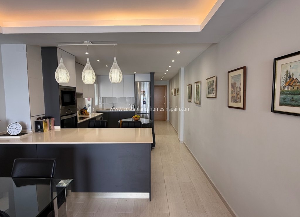 Resale - Apartment - Torrevieja - Costa Blanca Sur