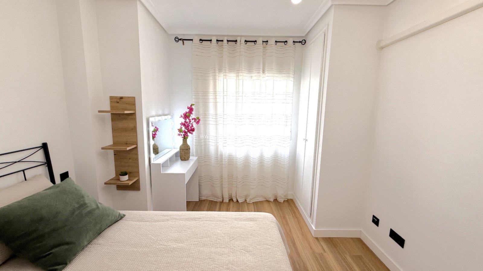 Resale - Apartment - Torrevieja - Costa Blanca