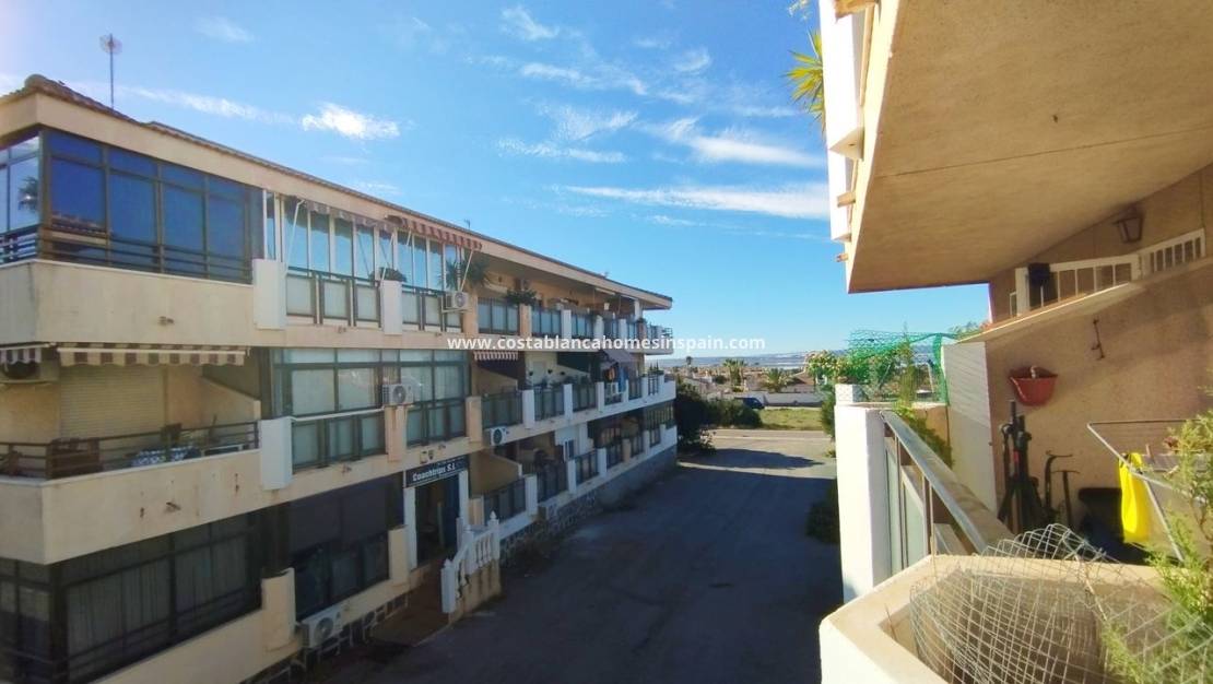 Resale - Apartment - Torrevieja - El chaparral
