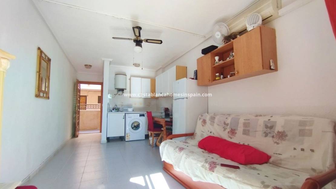 Resale - Apartment - Torrevieja - El chaparral