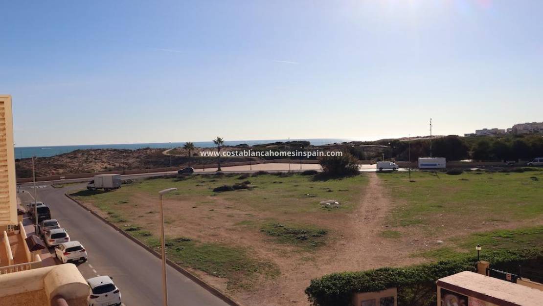 Resale - Apartment - Torrevieja - La Mata