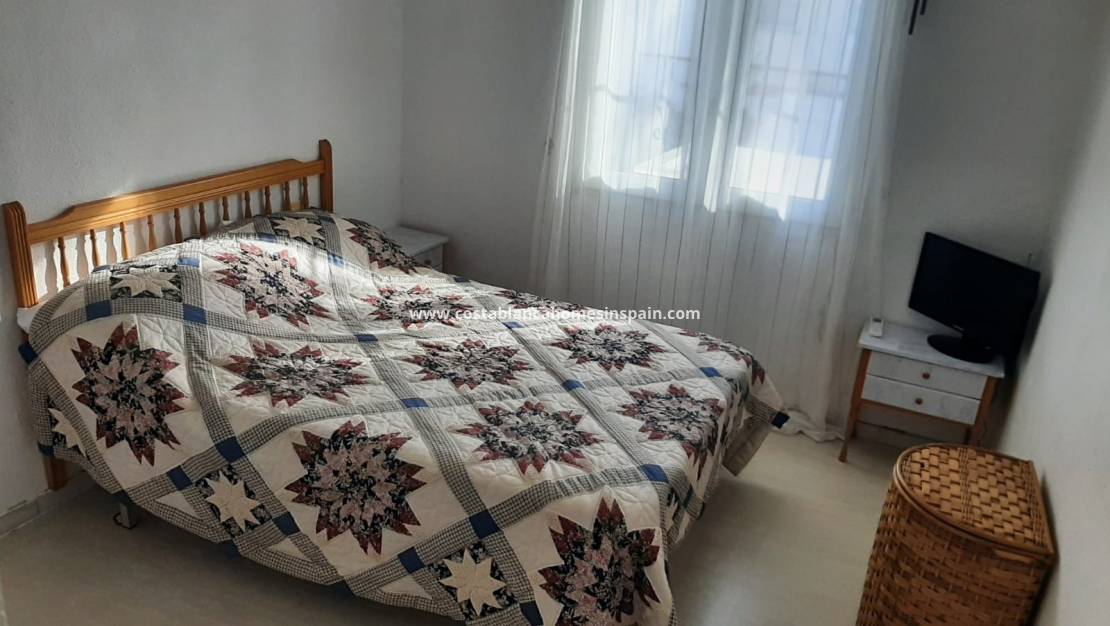 Resale - Apartment - Torrevieja - La Siesta