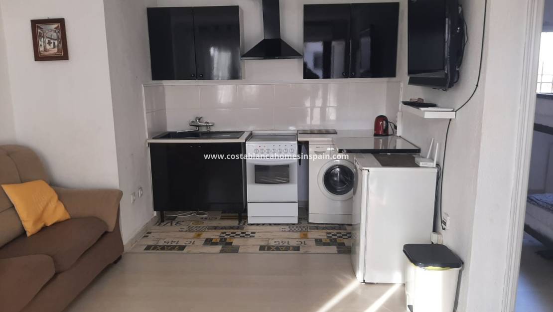 Resale - Apartment - Torrevieja - La Siesta