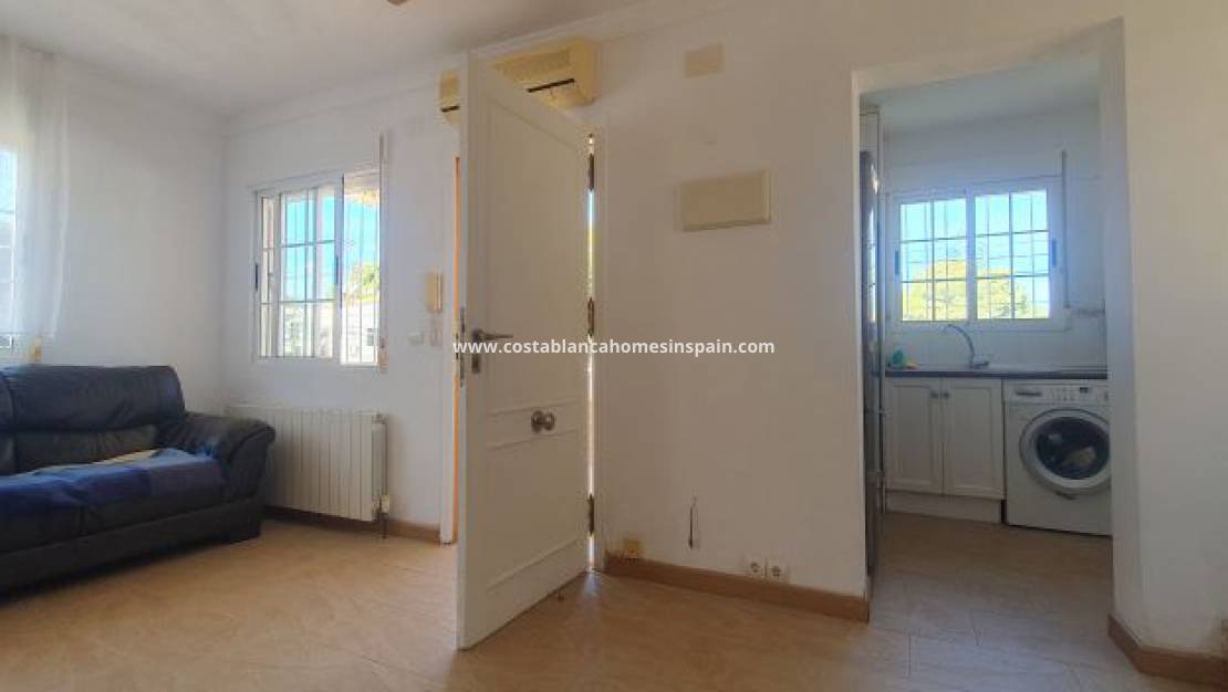 Resale - Apartment - Torrevieja - Los Balcones