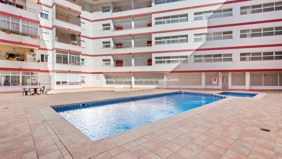 Resale - Apartment - Torrevieja - Parque las naciones