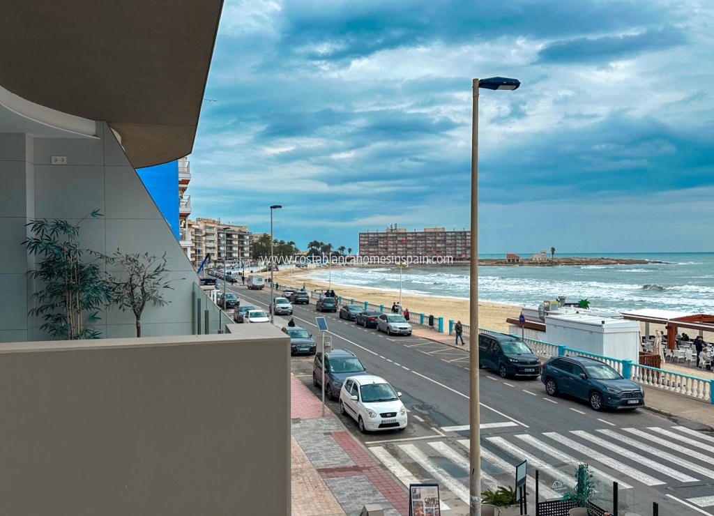 Resale - Apartment - Torrevieja - Playa de los Locos