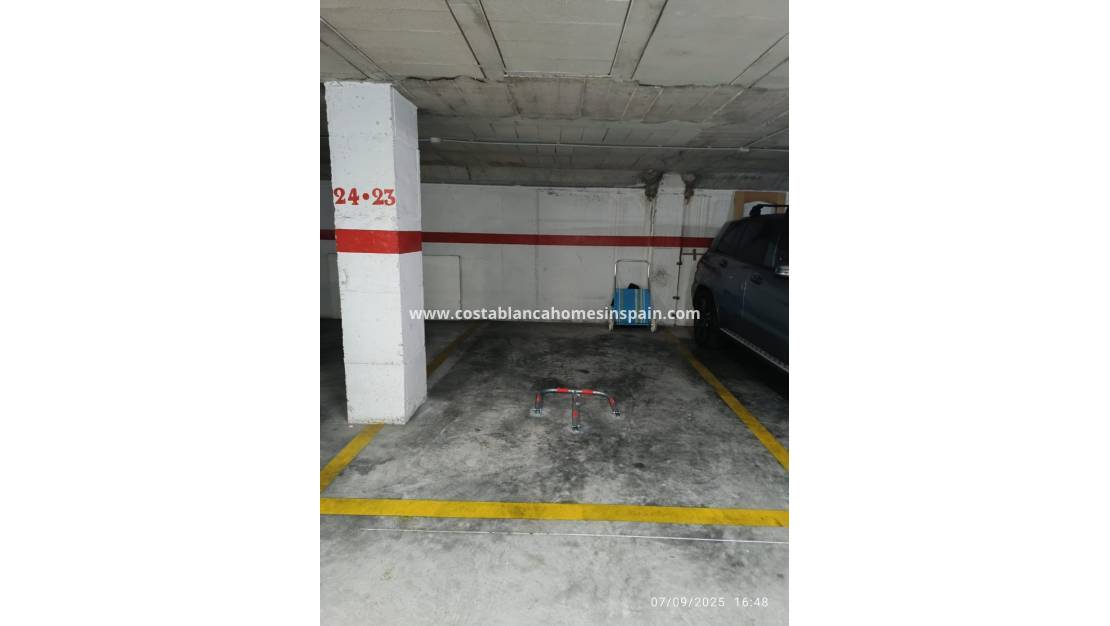 Resale - Apartment - Torrevieja - Playa de los Locos