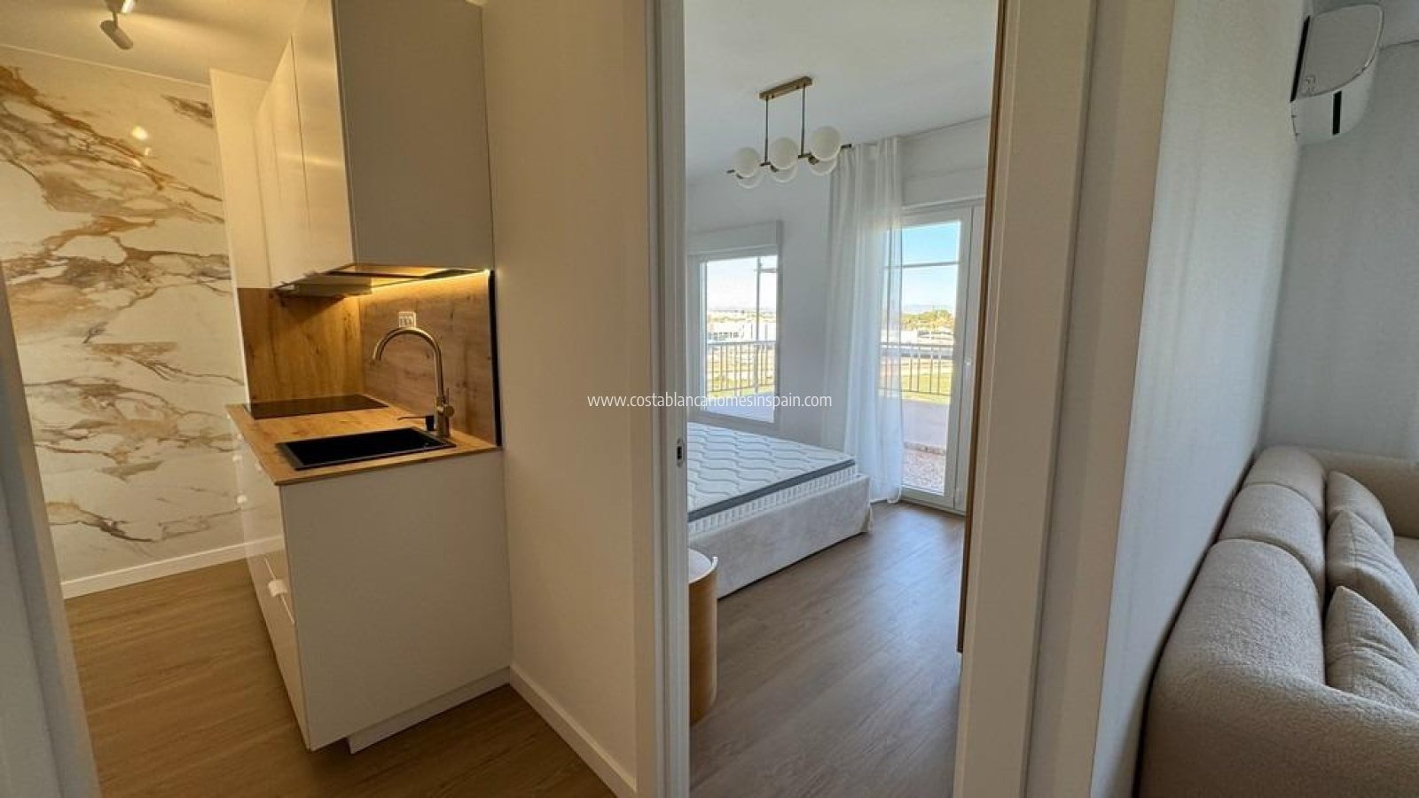 Resale - Apartment - Torrevieja - Punta Prima