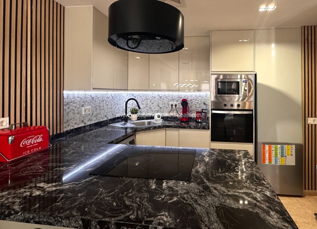 Resale - Apartment - Torrevieja