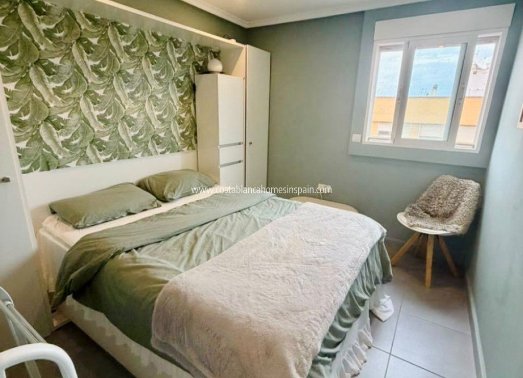 Resale - Apartment - Torrevieja