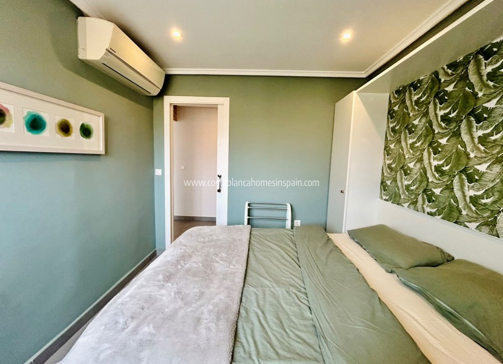 Resale - Apartment - Torrevieja