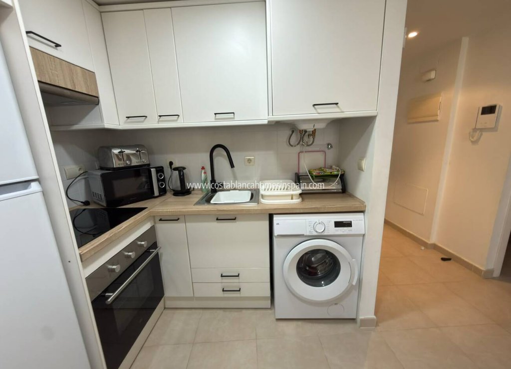 Resale - Apartment - Villamartin - La Fuente