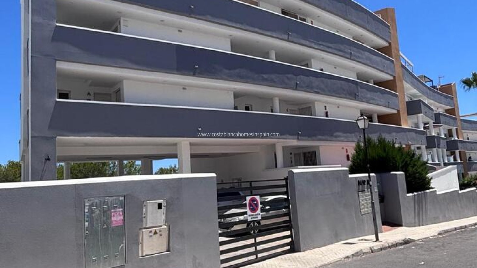 Resale - Apartment - Villamartin - La Fuente